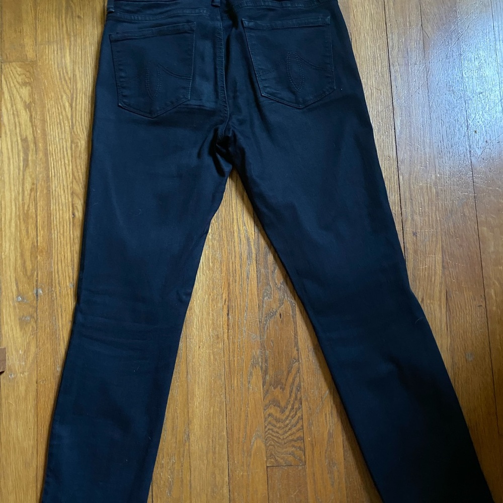 Level 99 Jeans Lily Crop Skinny Straight Size 27
